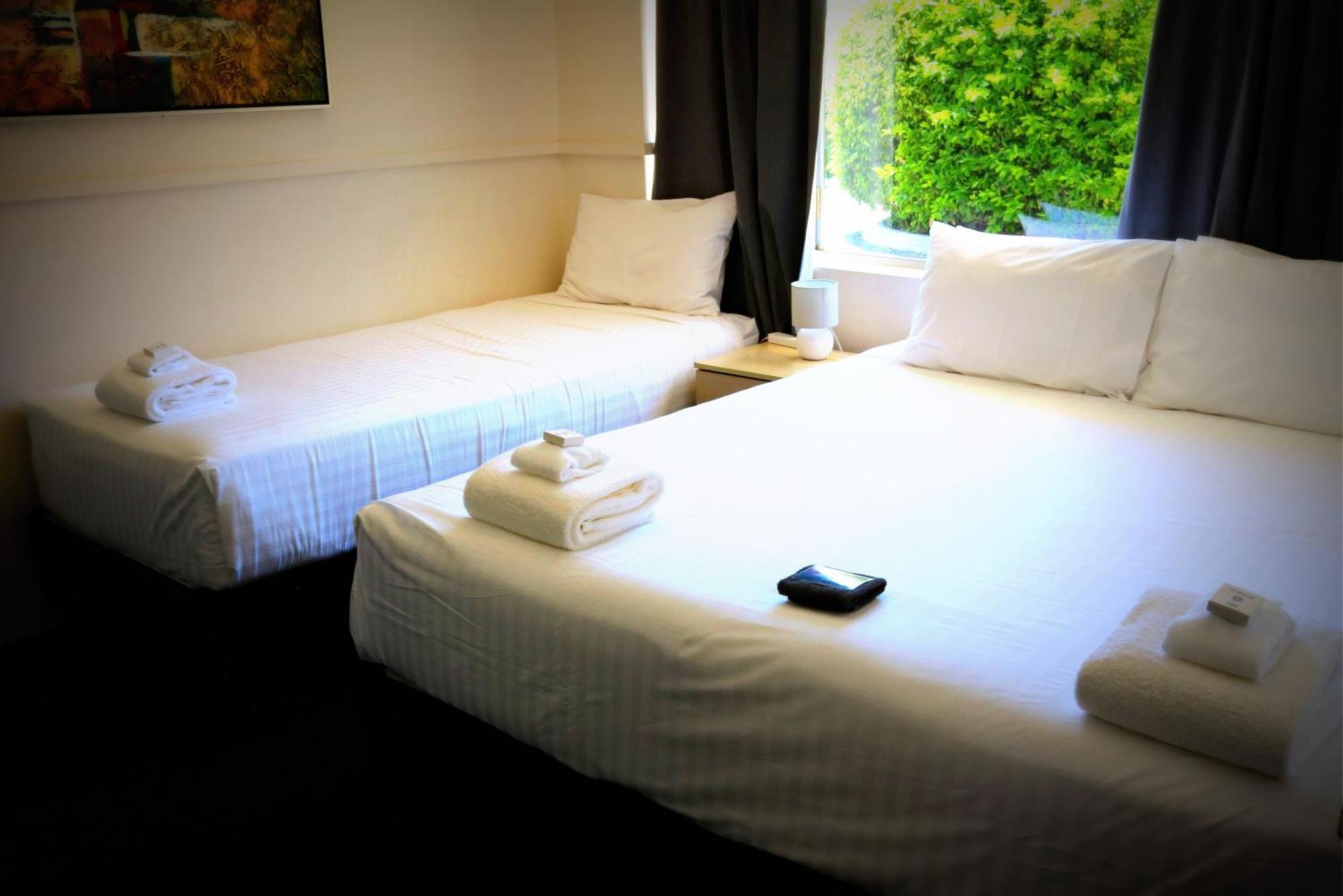 The Commercial Hotel Motel Chinchilla Buitenkant foto